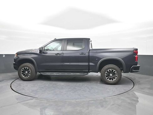 Used 2022 Chevrolet Silverado 1500 ZR2 w/ Technology Package AWD/4WD image 5