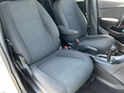 Used 2019 Chevrolet Trax LS w/ LPO, Protection Package FWD image 10