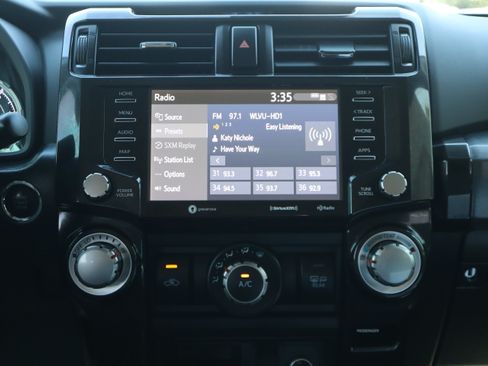 Used 2022 Toyota 4Runner TRD Off-Road AWD/4WD image 14