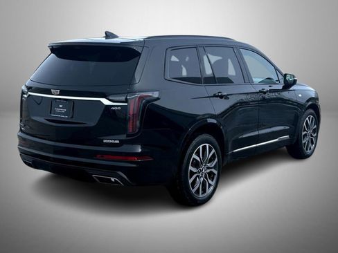 Used 2022 Cadillac XT6 Sport w/ Platinum Package image 5