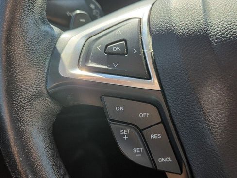 Used 2016 Ford Edge SEL w/ Equipment Group 201A AWD/4WD image 29