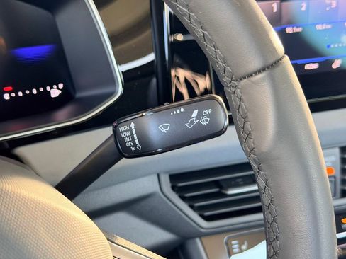 New 2026 Volkswagen Jetta SE FWD image 16