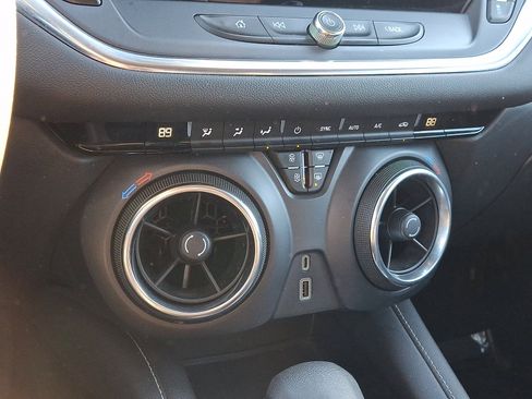 Used 2023 Chevrolet Blazer LT w/ Driver Confidence Package image 15