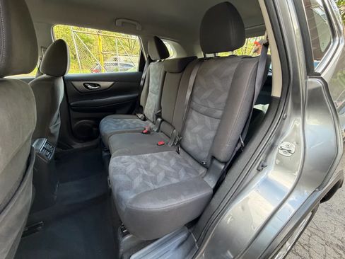 Used 2016 Nissan Rogue S AWD/4WD image 24