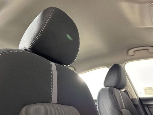 Used 2025 Nissan Sentra SV FWD image 13