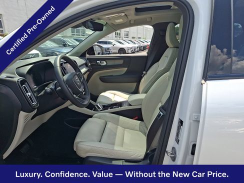 Certified 2024 Volvo XC40 B5 Plus w/ Protection Package Premier AWD/4WD image 14