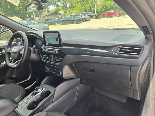 Used 2025 Ford Escape ST-Line AWD/4WD image 30