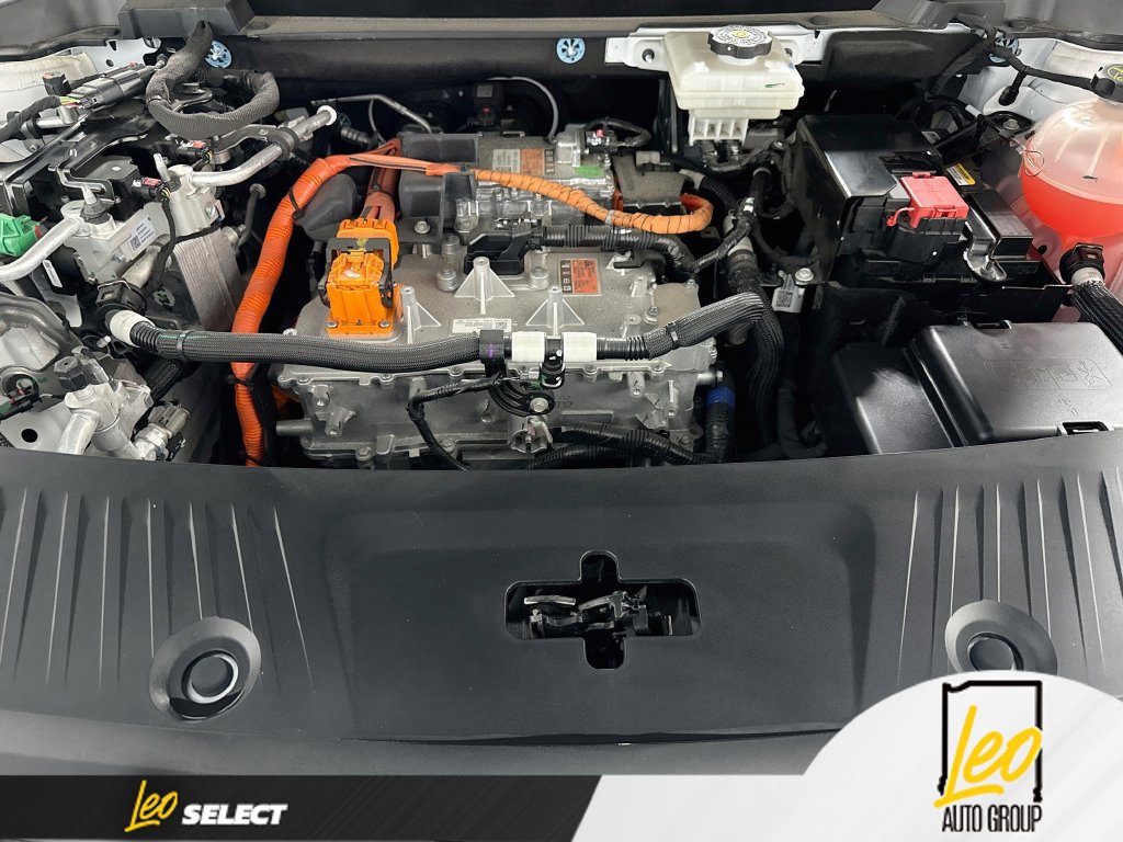 Used 2024 Chevrolet Equinox EV LT w/ LPO, Interior Storage Package FWD image 32