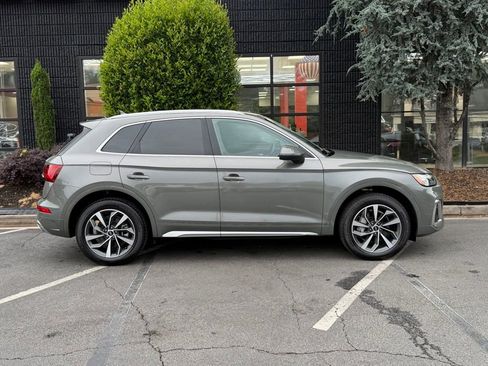 Used 2023 Audi Q5 2.0T Premium w/ Convenience Package AWD/4WD image 21