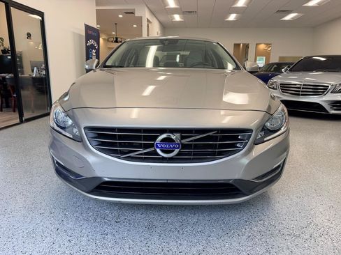 Used 2014 Volvo S60 T5 FWD image 11