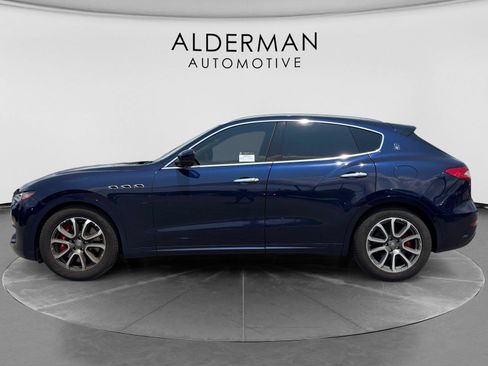 Used 2017 Maserati Levante S AWD/4WD image 2