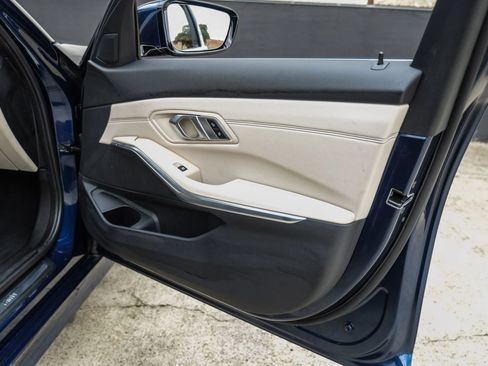 Used 2019 BMW 330i xDrive Sedan w/ Convenience Package AWD/4WD image 45