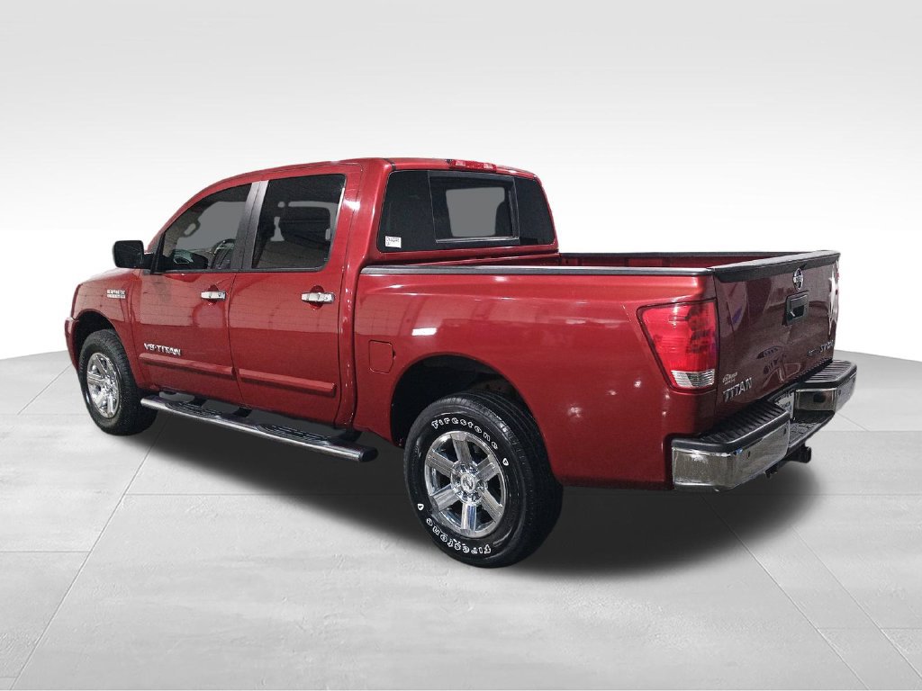 Used 2013 Nissan Titan SV w/ SV Value Truck Pkg AWD/4WD image 3