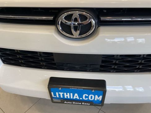Certified 2024 Toyota 4Runner SR5 Premium w/ Moonroof Package AWD/4WD image 10