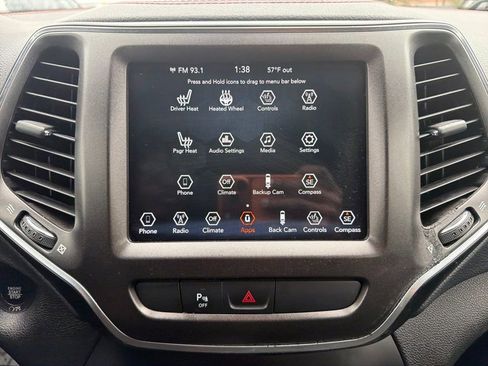 Used 2020 Jeep Cherokee Trailhawk w/ Cold Weather Group image 21