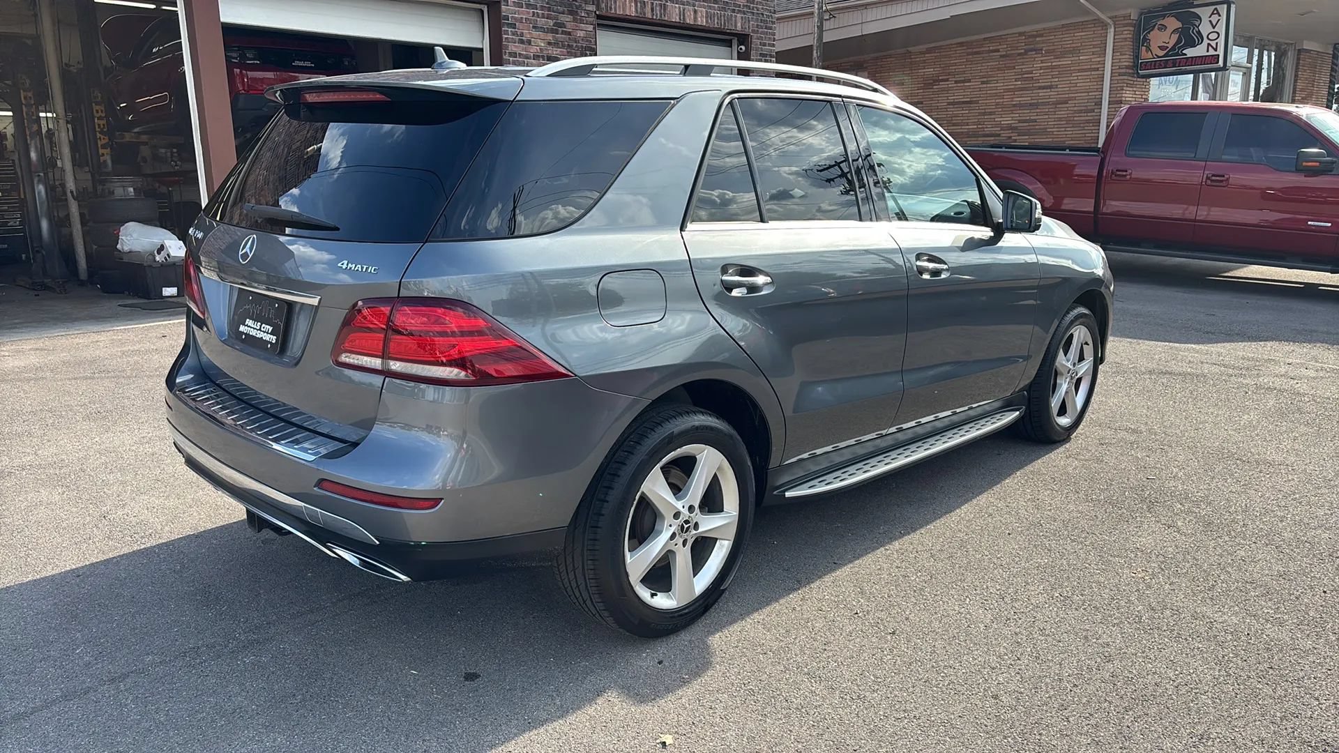 Used 2018 Mercedes-Benz GLE 350 4MATIC image 16