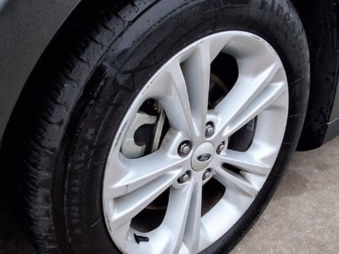 Used 2015 Ford Taurus SEL w/ Equipment Group 201A image 20