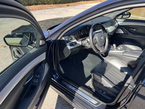 Used 2013 BMW M5 image 4