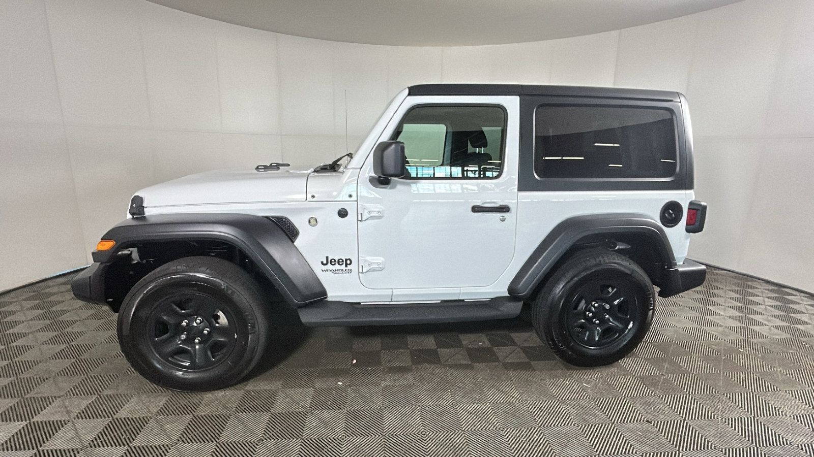 Used 2021 Jeep Wrangler Sport AWD/4WD image 7