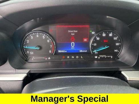Used 2022 Ford Explorer XLT image 15