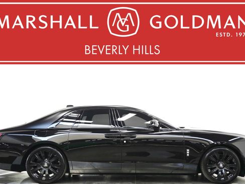 Used 2022 Rolls-Royce Ghost -Low Miles, Rear Bottle Chille image 1
