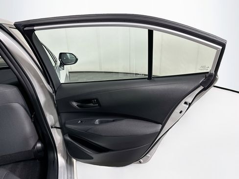 Used 2024 Toyota Corolla LE image 27