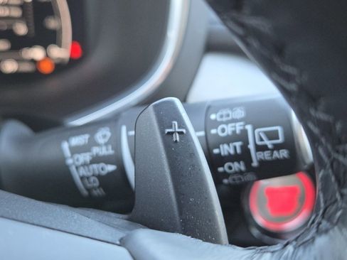 Used 2023 Acura MDX SH-AWD w/ Technology Package image 21