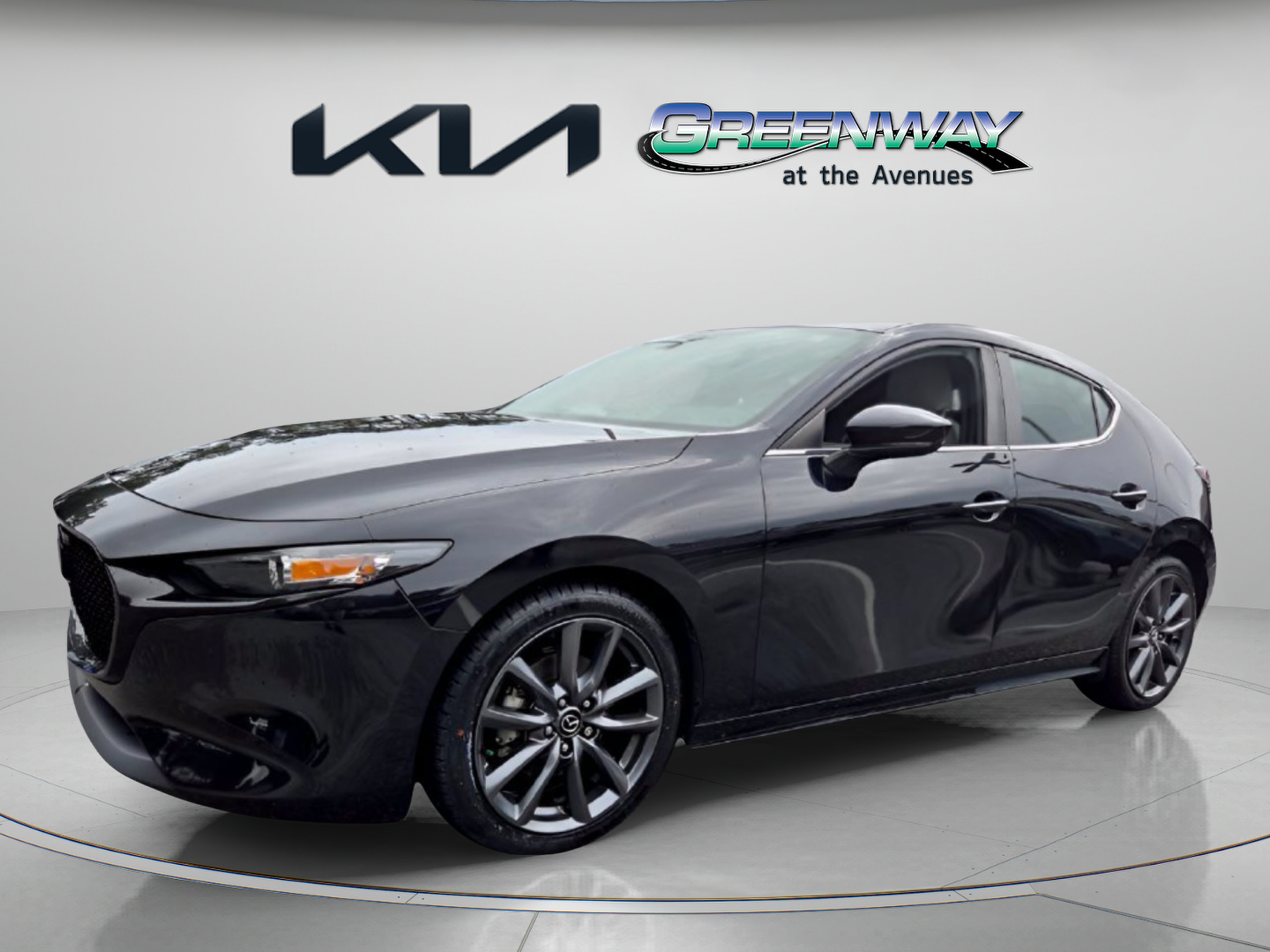 Used 2019 MAZDA MAZDA3 AWD Hatchback w/ Preferred Pkg image 3