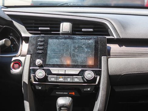 Used 2019 Honda Civic EX image 18
