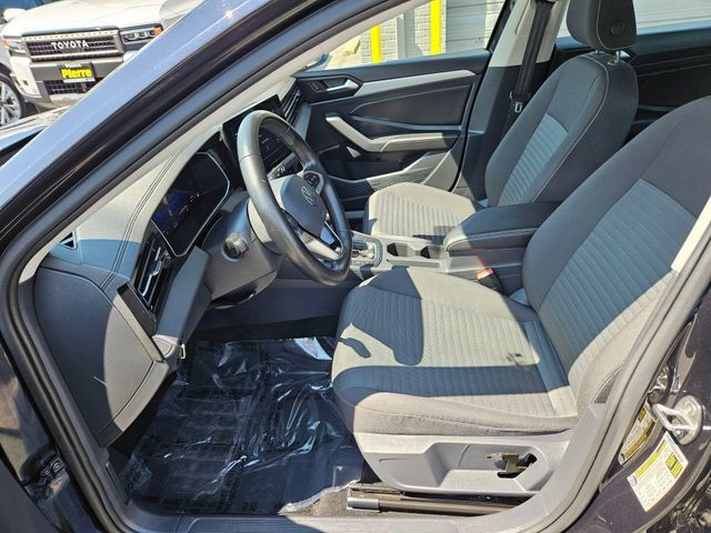 Used 2025 Volkswagen Jetta S FWD image 17