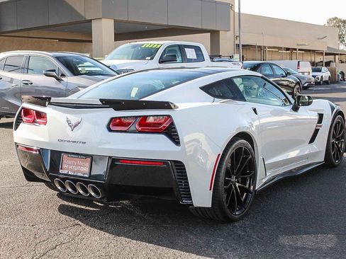 Used 2017 Chevrolet Corvette Grand Sport w/ Grand Sport Heritage Package image 9