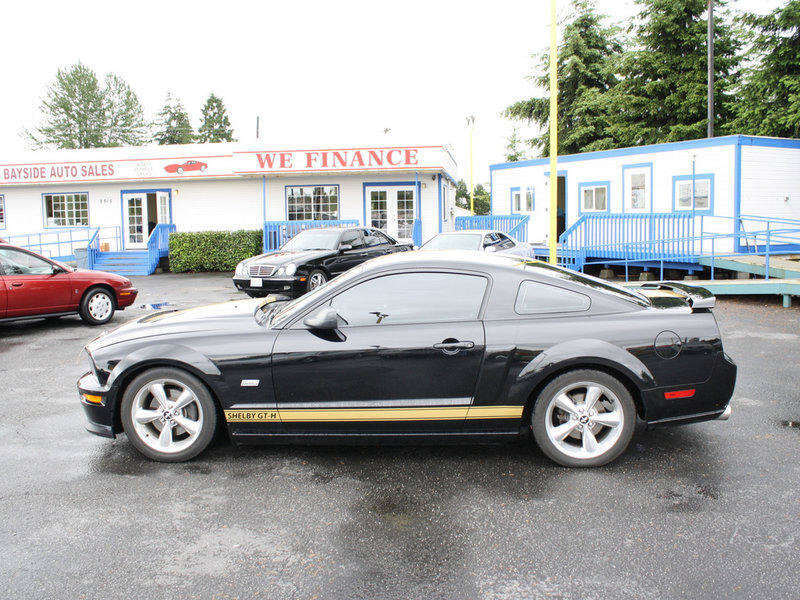 Used 2006 Ford Mustang GT RWD image 4