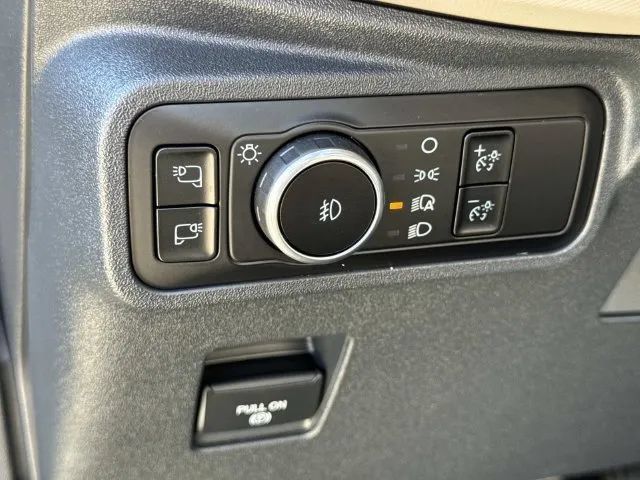 Used 2023 Ford Bronco Wildtrak AWD/4WD image 32