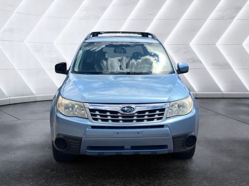 Used 2011 Subaru Forester 2.5X Premium w/ All-Weather Pkg AWD/4WD image 2