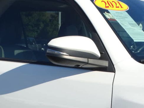 Certified 2021 Toyota 4Runner SR5 Premium image 7