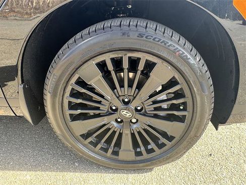 New 2025 Hyundai Santa Fe Calligraphy image 12