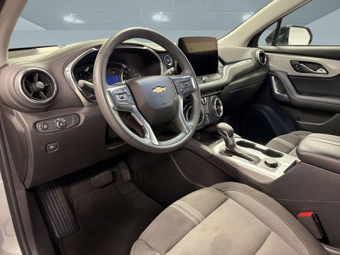 Used 2024 Chevrolet Blazer LT w/ Convenience Package image 4