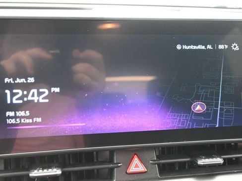 Used 2024 Kia Sportage EX FWD image 15