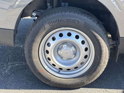 New 2025 Ford Maverick XL w/ Equipment Group 102A image 17