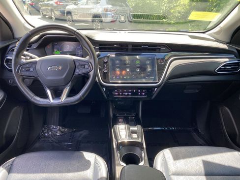 Used 2023 Chevrolet Bolt EUV LT w/ Convenience Package FWD image 15