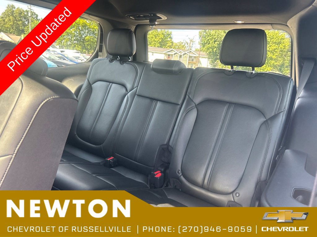 Used 2023 Jeep Wagoneer 4WD w/ Premium Group I image 39