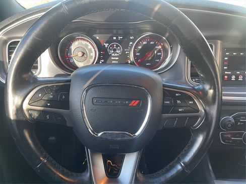 Used 2019 Dodge Charger SXT w/ Leather Interior Group image 16