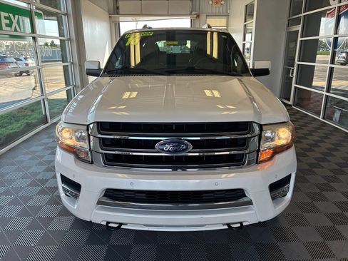 Used 2016 Ford Expedition EL Limited w/ Equipment Group 301A AWD/4WD image 2