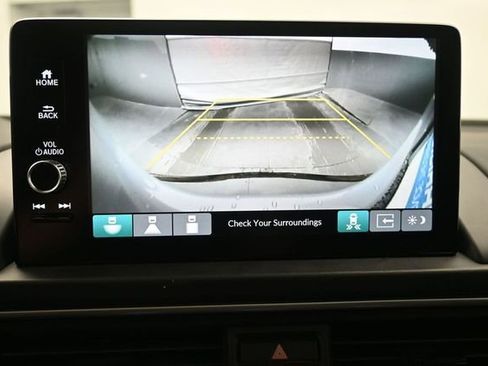 Used 2025 Honda Pilot Touring image 34