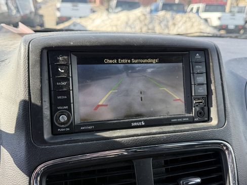 Used 2017 Dodge Grand Caravan GT image 20