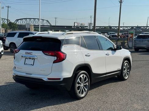 Used 2020 GMC Terrain SLT w/ Preferred Package AWD/4WD image 6