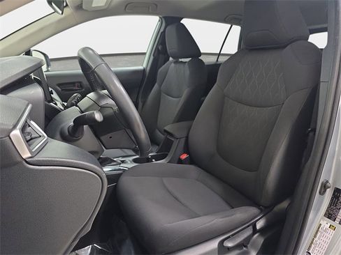 Certified 2024 Toyota Corolla Cross LE image 12