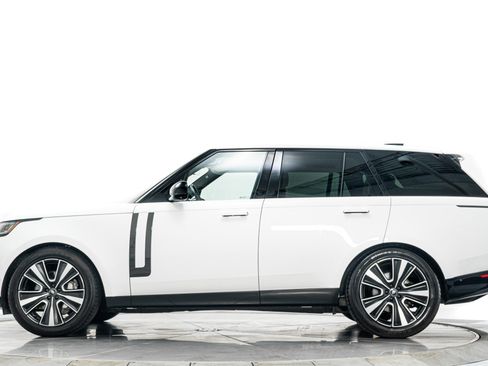 Used 2023 Land Rover Range Rover SE AWD/4WD image 6