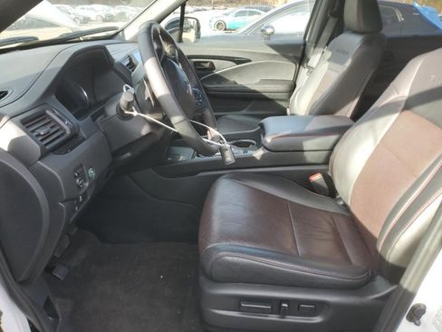 Used 2024 Honda Passport Black Edition image 5