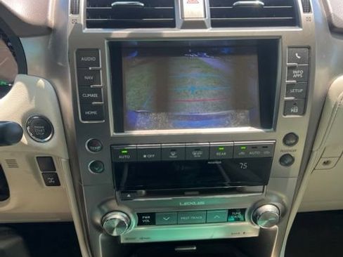 Used 2017 Lexus GX 460 Premium w/ Premium Package AWD/4WD image 14